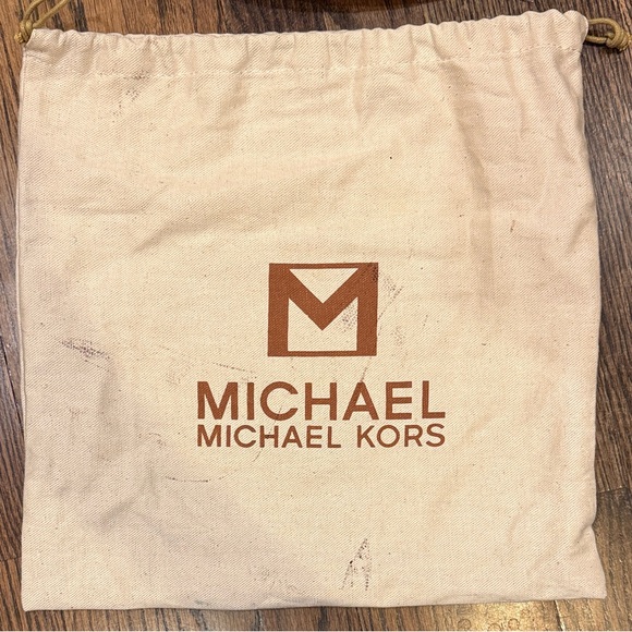 Michael Kors Lime Green Studded Shoulder Bag - Picture 5 of 5